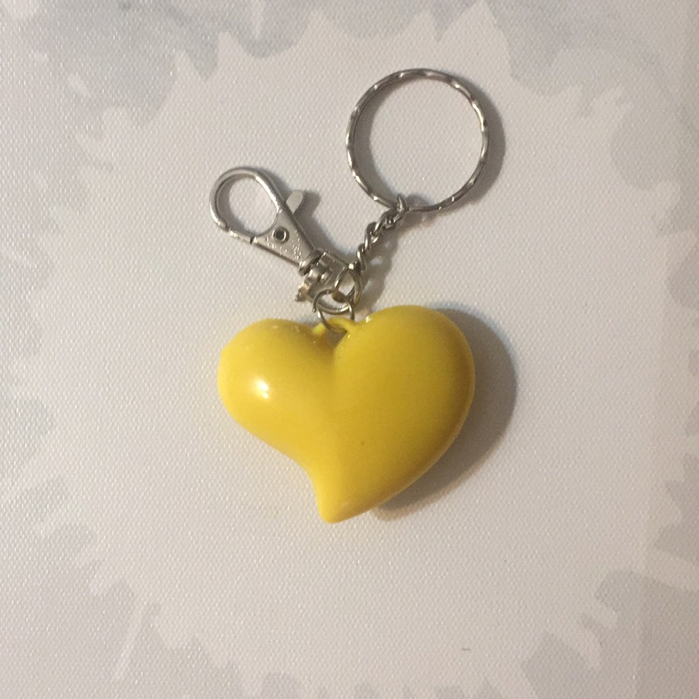 Heart Shaped Keychain - Picture 7 of 8